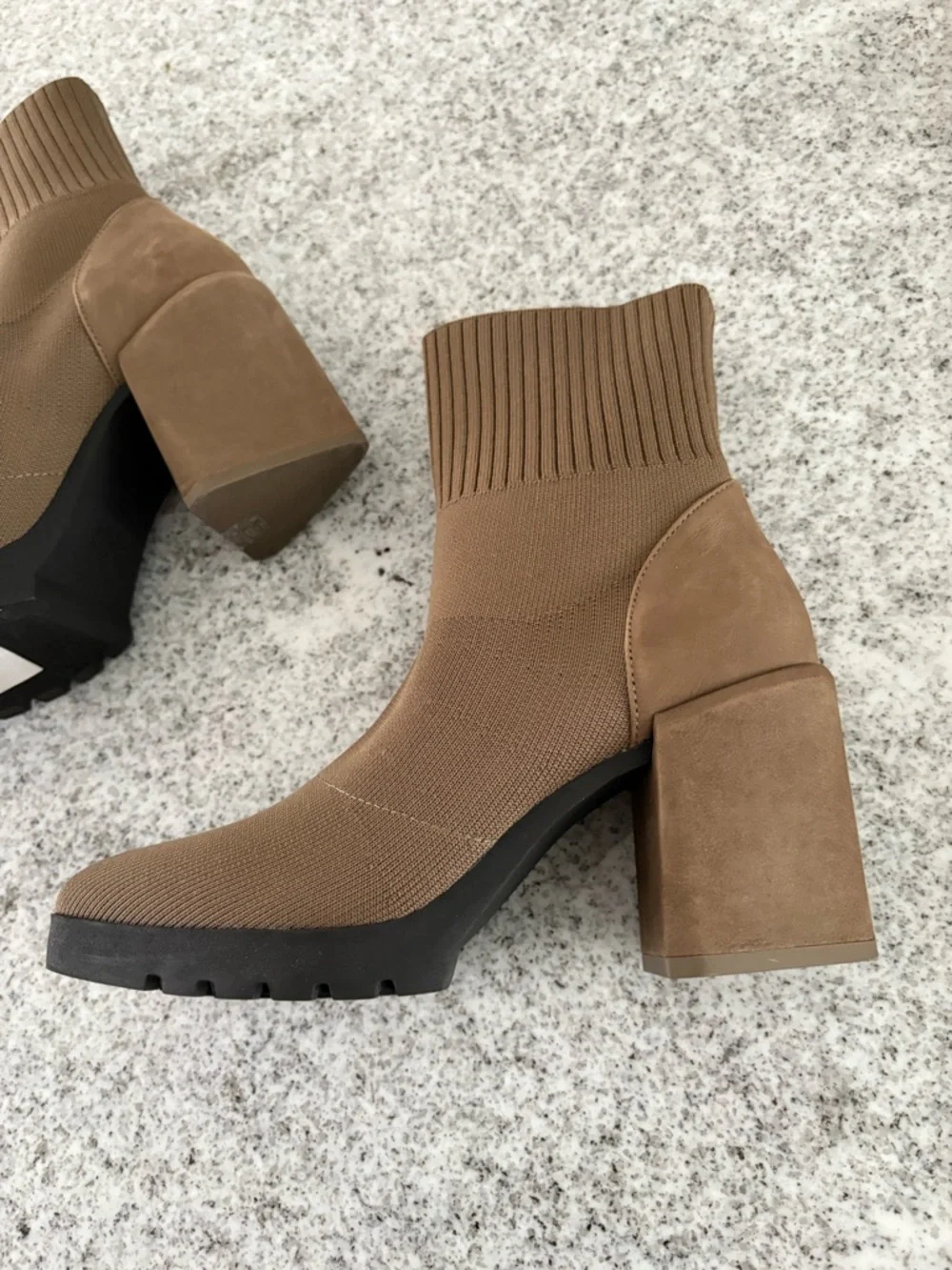 Eileen Fisher spell sock booties Antelope color size 7.5
